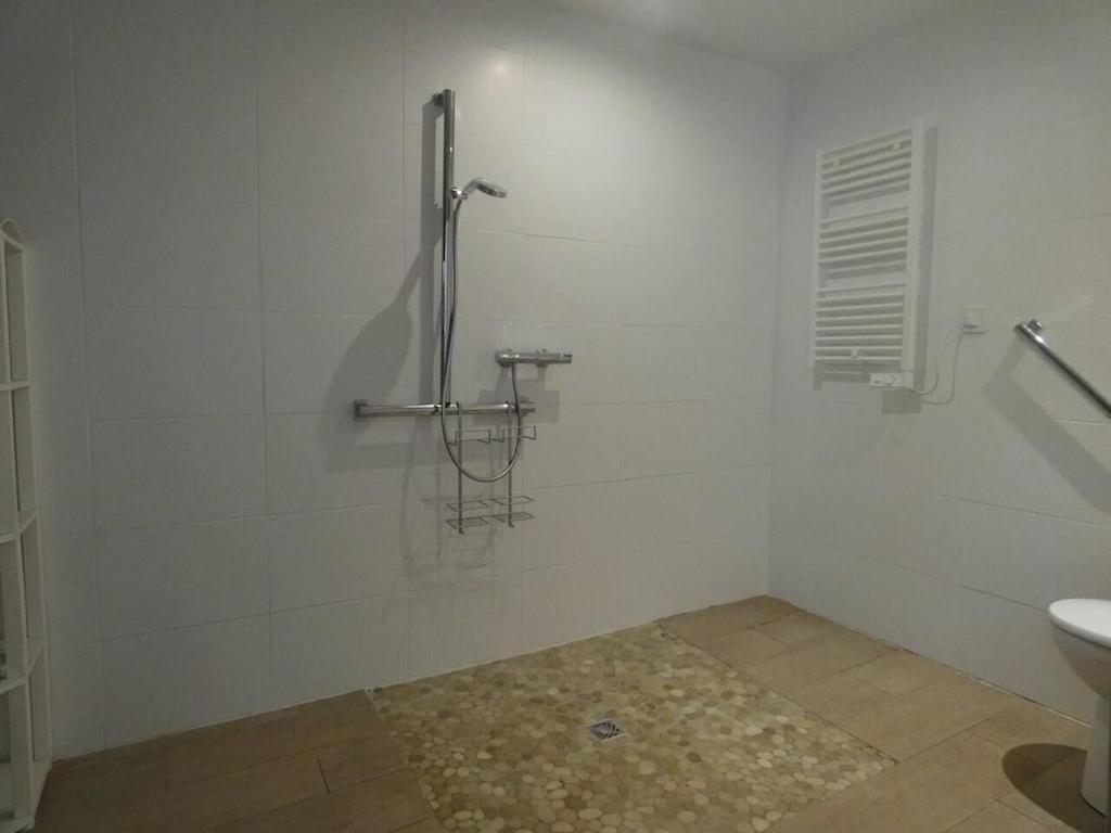 Villa Pierre Blanche Le Calme A 5Mn Du Centre Ville ニーム エクステリア 写真