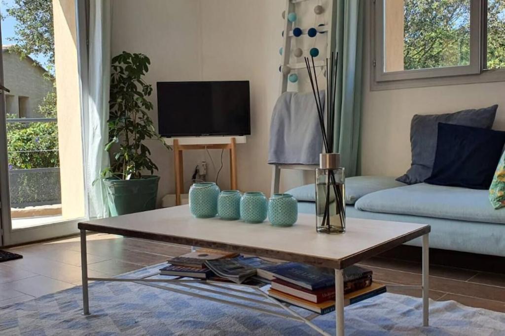Villa Pierre Blanche Le Calme A 5Mn Du Centre Ville ニーム エクステリア 写真