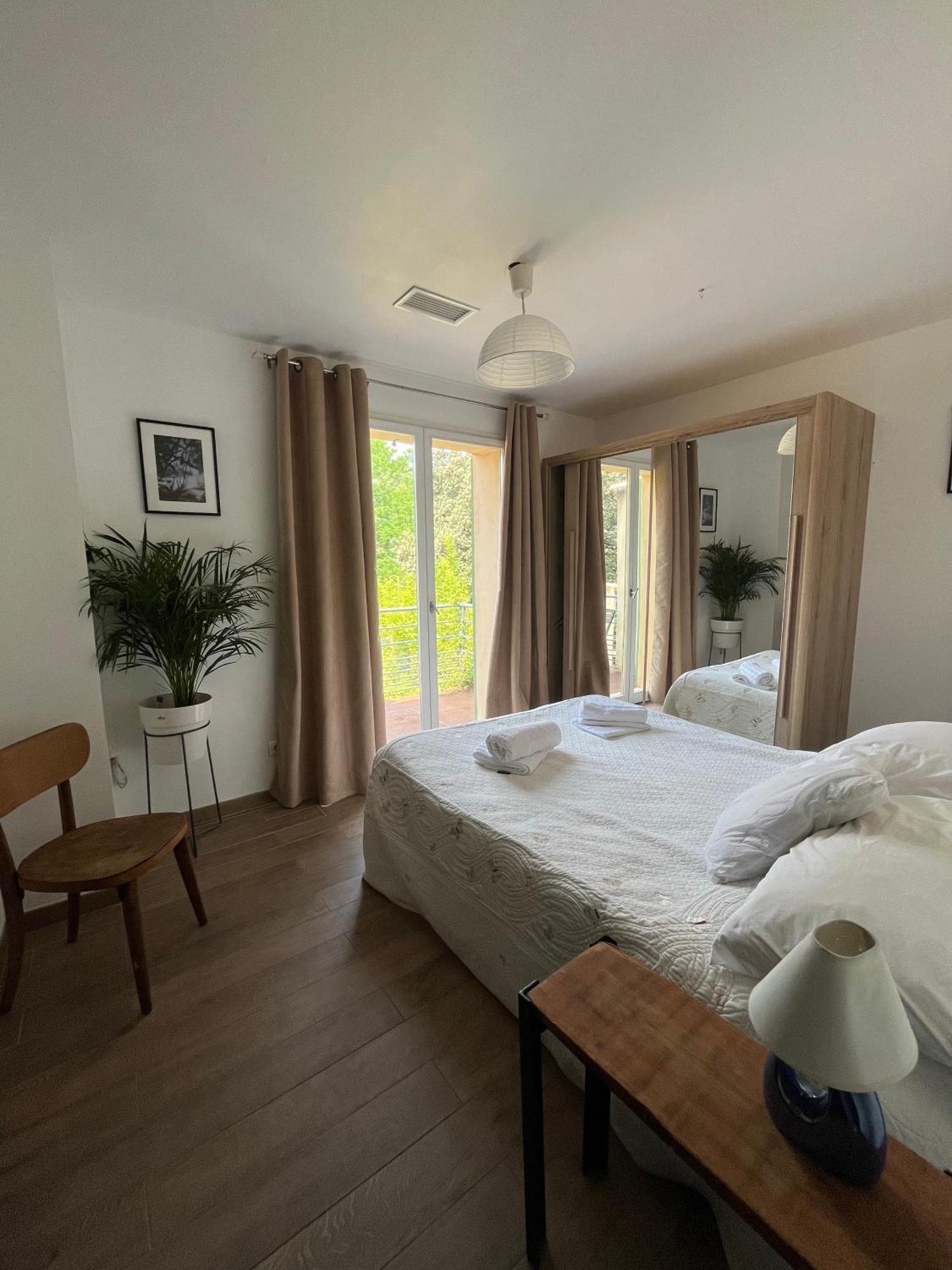 Villa Pierre Blanche Le Calme A 5Mn Du Centre Ville ニーム エクステリア 写真